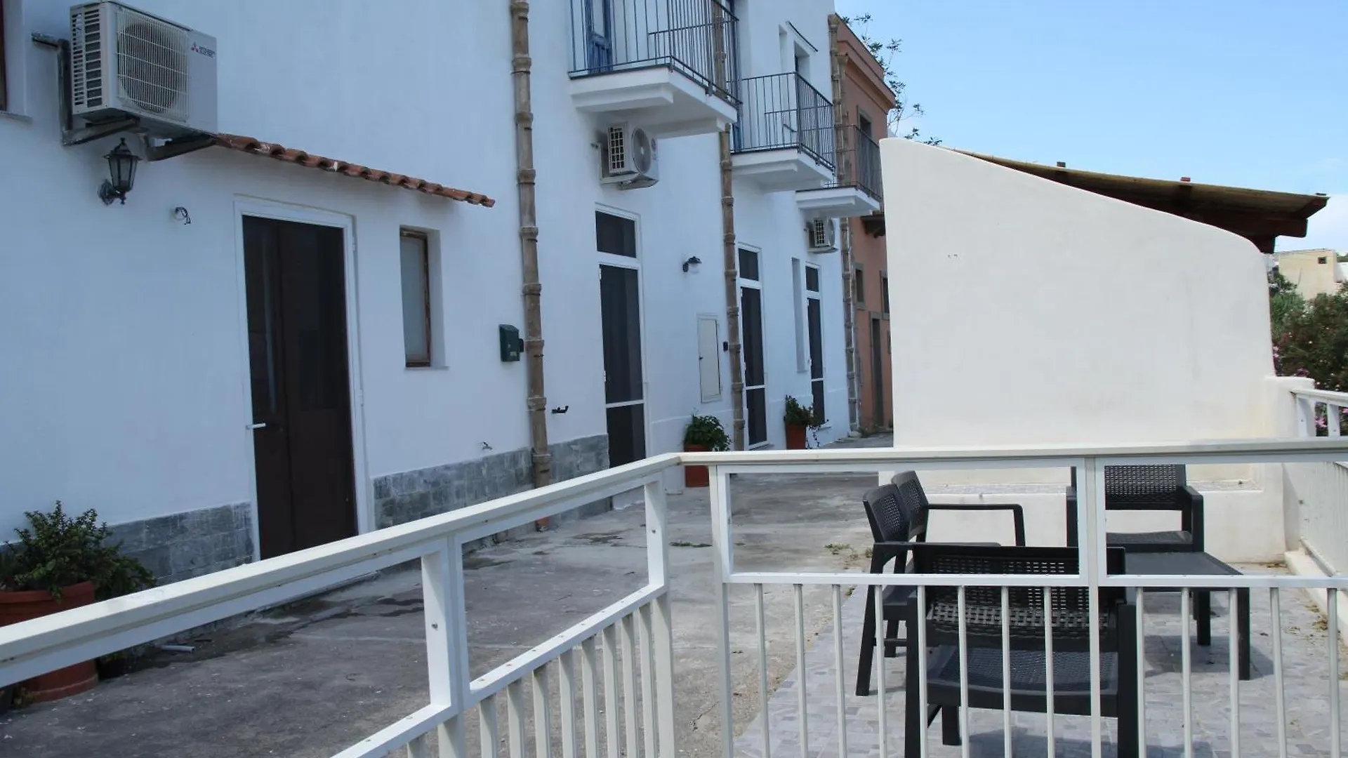 Aeolian Sea House Apartment Santa Marina Salina 0*,